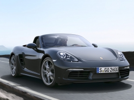 Porsche 718 Boxster: La nuova roadster con motore centrale a quattro cilindri aumenta la potenza di 35 CV e diminuisce i consumi del 14%